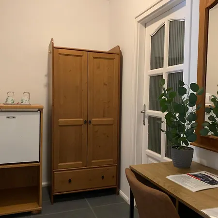 Miller's Panzio Es Etterem Nagyoroszi