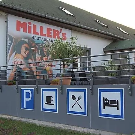 Miller's Panzio Es Etterem Inn