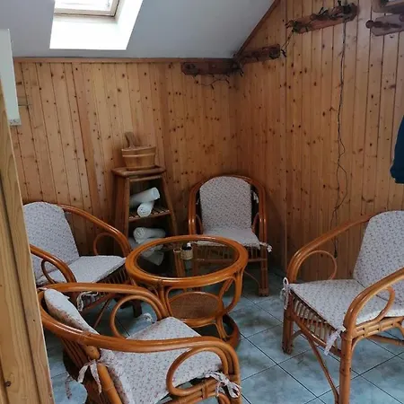 Miller's Panzio Es Etterem Inn
